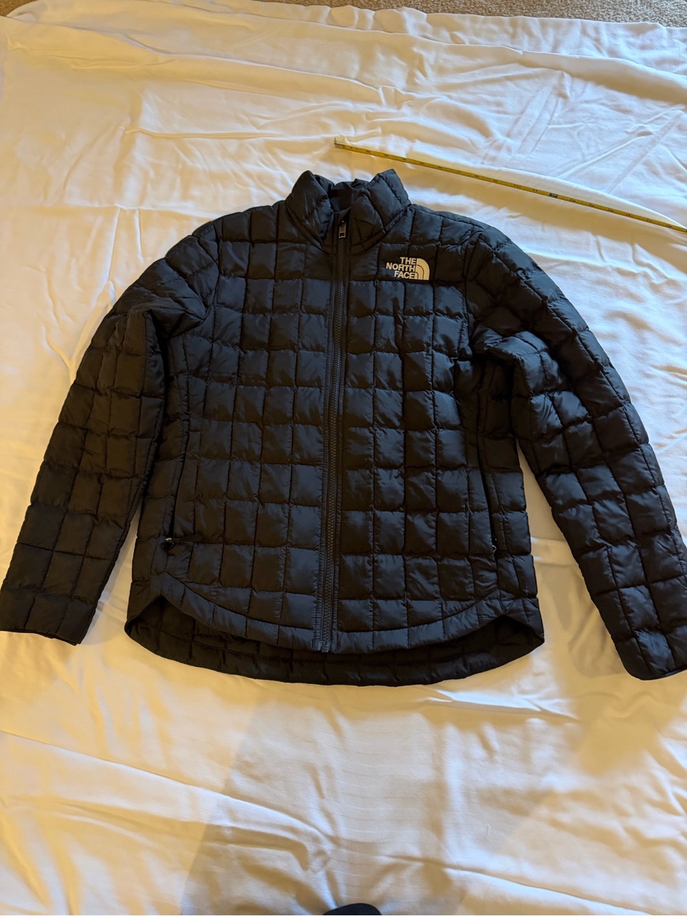 The North Face girls Black Quilted Puffer Jacket